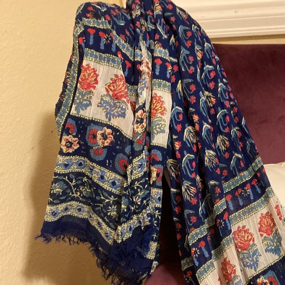 J Crew Calypso Block Print Scarf - Picture 2 of 4